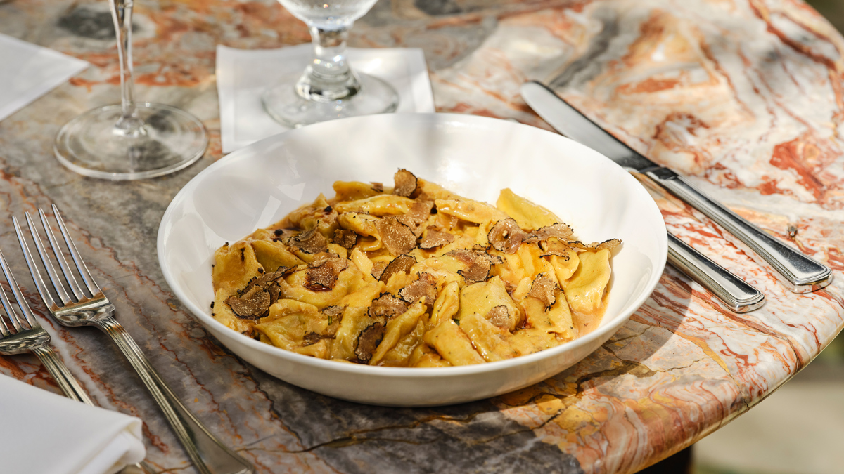 A table of food at Cecconi's Miami Beach