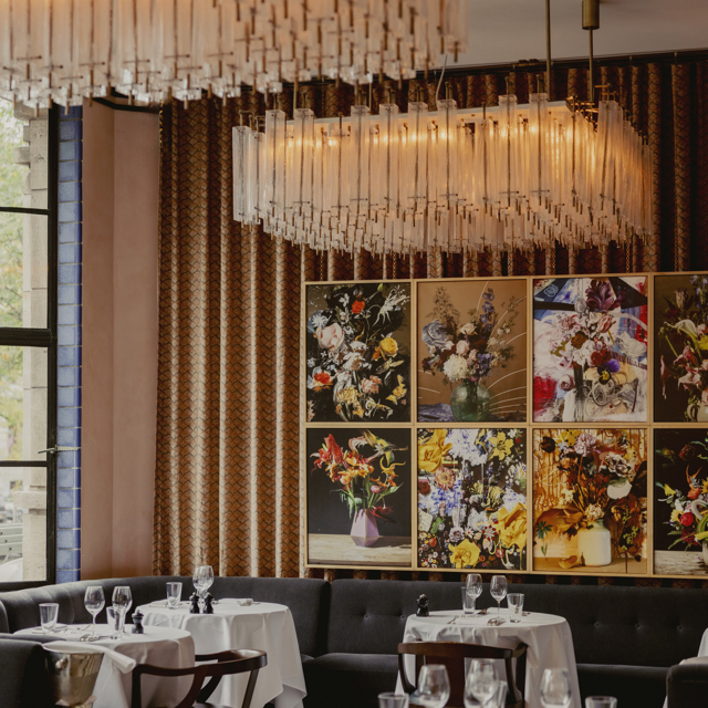 Innenansicht des Restaurants Cecconi's Amsterdam