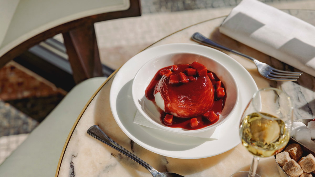 Set table at Cecconi's Brighton
