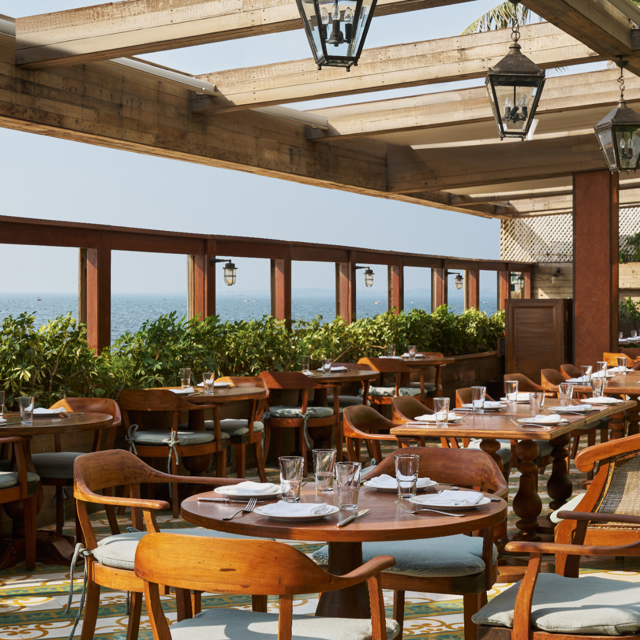Außenansicht des Restaurants Cecconi's Mumbai